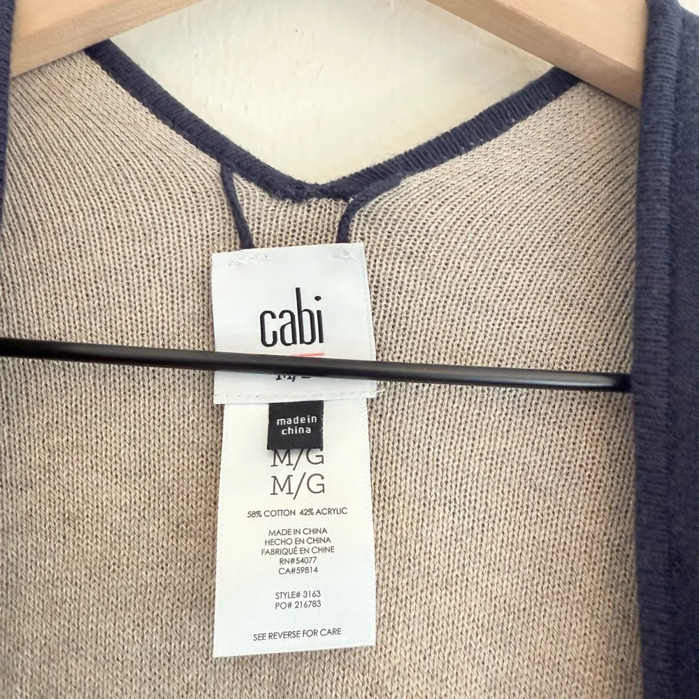 Cabi Women's Blue/Beige Shawl Size Medium/Large